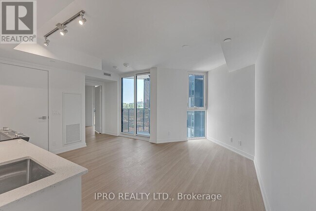 30-630 Tretti Wy in Toronto, ON - Building Photo - Building Photo