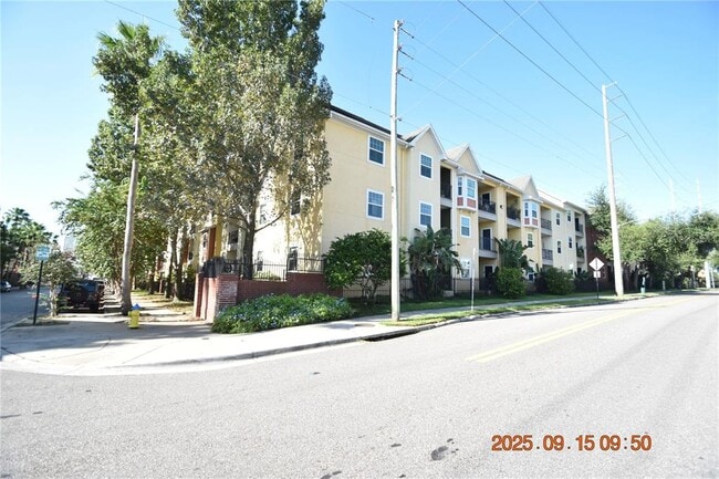 property at 1810 E Palm Ave