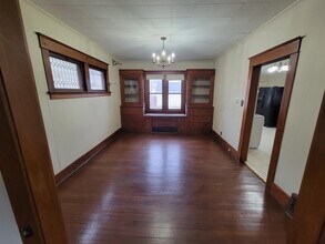 3221 S Harrison St in Fort Wayne, IN - Building Photo - Building Photo