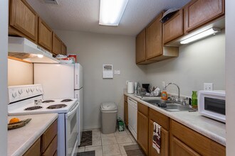 455 Stara Cir-Unit -C in Pensacola, FL - Building Photo - Building Photo