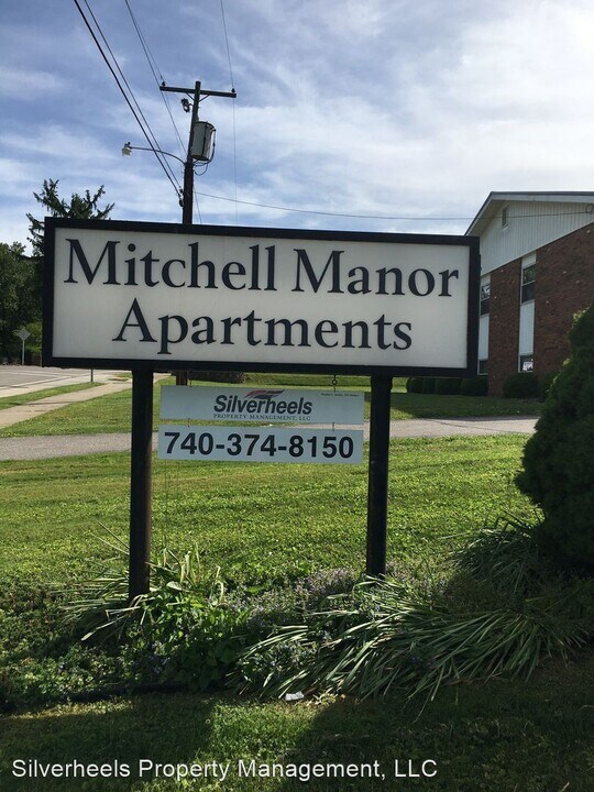 807 Mitchell Ave in Beverly, OH - Building Photo