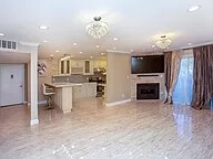 14990 Victory Blvd in Los Angeles, CA - Building Photo - Building Photo