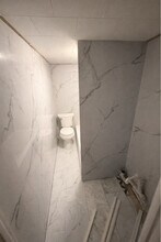 25 Penn St, Unit 1/2 in Kingston, PA - Foto de edificio - Building Photo