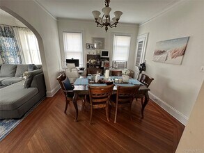 527 W Beech St in Long Beach, NY - Building Photo - Building Photo