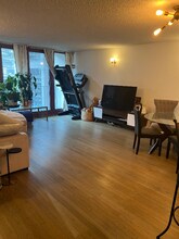 200 N Dearborn St in Chicago, IL - Building Photo - Building Photo