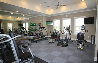 Evergreen at Arbor Hills in Carrollton, TX - Building Photo - Building Photo