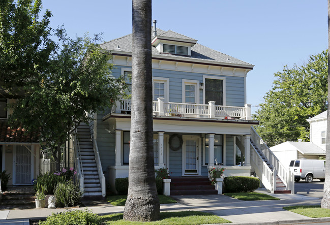 2008 N St in Sacramento, CA - Building Photo - Building Photo