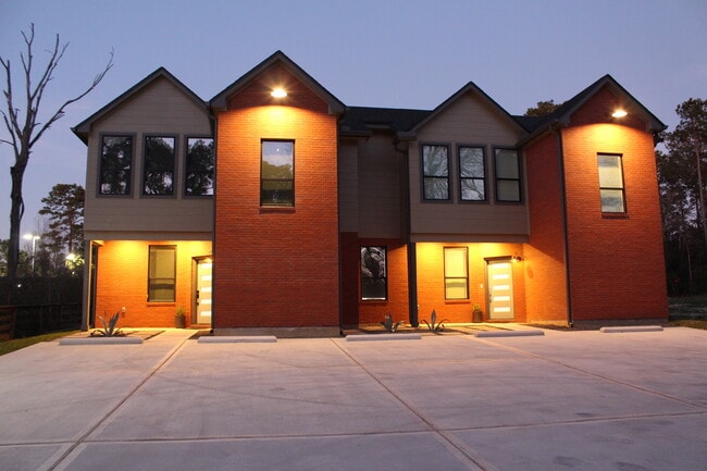 12204 Hairston Cir, Unit A