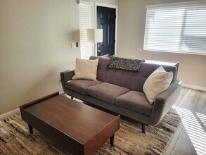 12132 Wintergreen Dr in Lakeside, CA - Building Photo - Building Photo