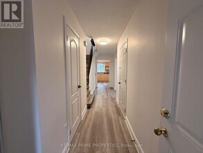 17 Debden Rd in Markham, ON - Building Photo - Building Photo