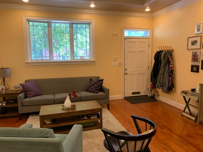 527 Catharine St in Philadelphia, PA - Building Photo - Building Photo