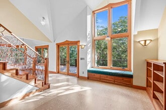 970 Elkader St in Ashland, OR - Building Photo - Building Photo