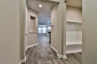 2325 Shorthorn Dr in Northlake, TX - Foto de edificio - Building Photo