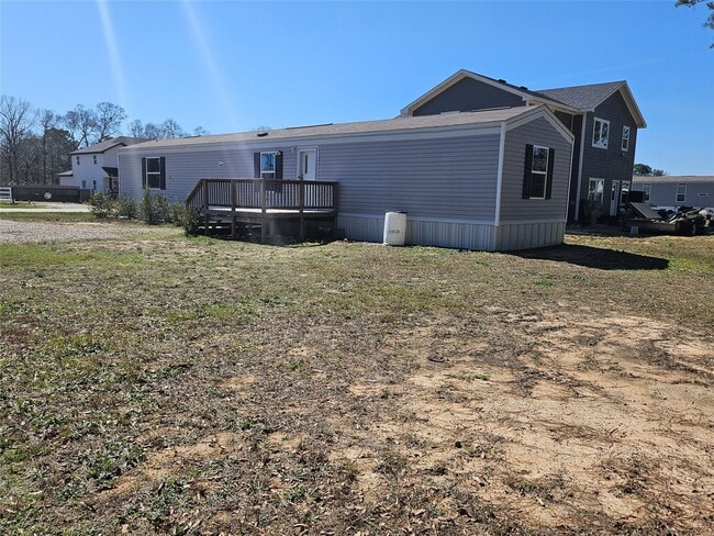 16299 Crockett Martin Ests Dr in Cut And Shoot, TX - Building Photo - Building Photo