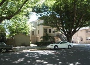 800 T St in Sacramento, CA - Foto de edificio - Building Photo