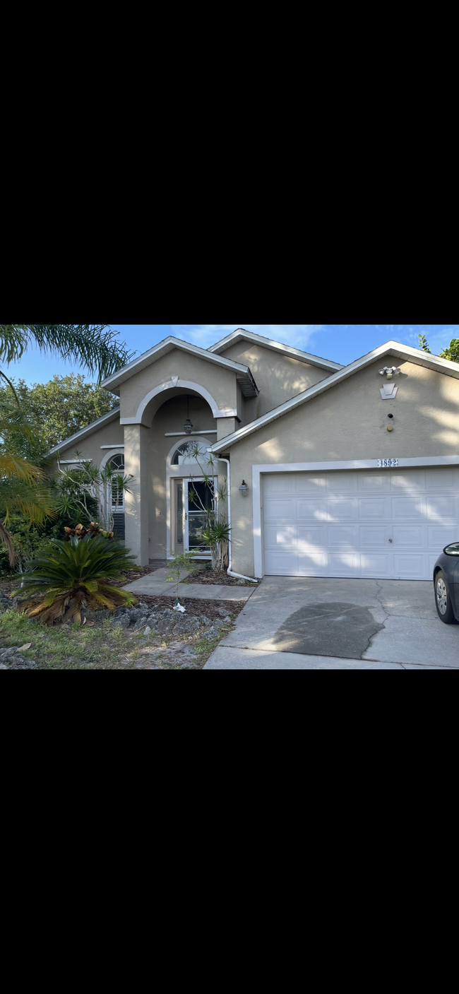 4892 Erin Ln