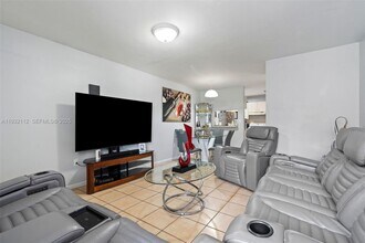 7111 SW 129th Ave in Miami, FL - Building Photo - Building Photo