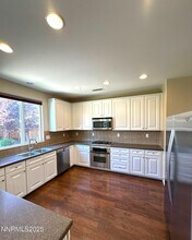 545 Terracina Way in Reno, NV - Building Photo - Building Photo
