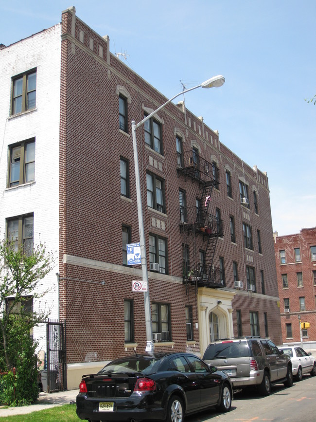 376 E Eighth St in Brooklyn, NY - Building Photo - Building Photo