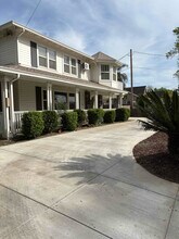 136 Las Flores Ave in Modesto, CA - Building Photo - Building Photo