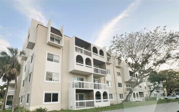 7705 Camino Real in Coral Gables, FL - Building Photo - Building Photo
