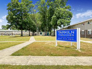 Tarkiln Park Apartments in Vineland, NJ - Building Photo - Building Photo