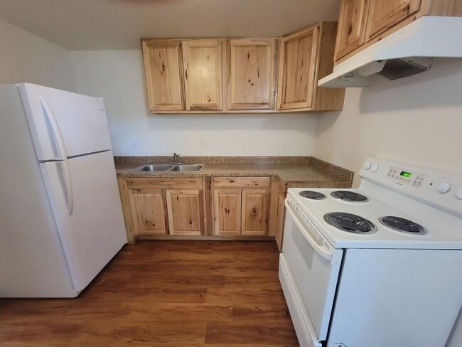 property at 1615 N 13th Ave