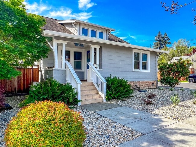 1691 G St in Napa, CA - Building Photo - Building Photo