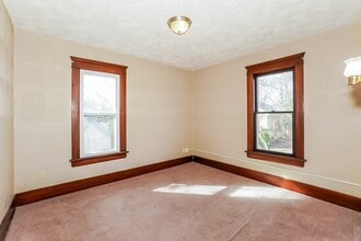 711 Garfield St in Akron, OH - Building Photo - Building Photo