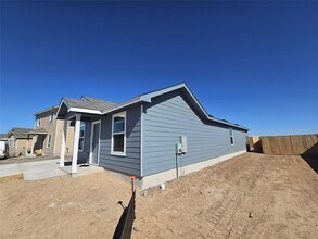 2304 Blizzard Dr in Lockhart, TX - Foto de edificio - Building Photo