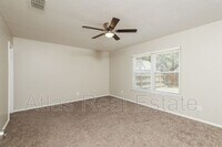 6702 Highland Grass photo'