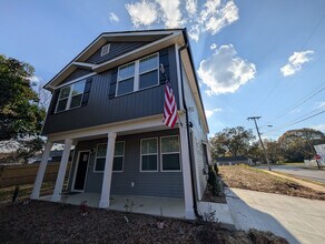 Room in Townhome on Mobley St in Clover, SC - Building Photo - Building Photo