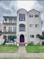 628 E Elk Ave, Unit 101 in Glendale, CA - Building Photo
