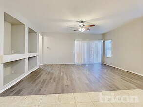 117 S 125th Ave in Avondale, AZ - Foto de edificio - Building Photo