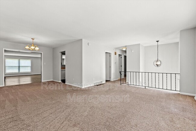 831 Malabu Dr in Lexington, KY - Building Photo - Building Photo