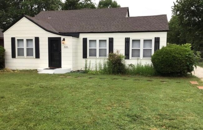 property at 525 N Crown Point Dr