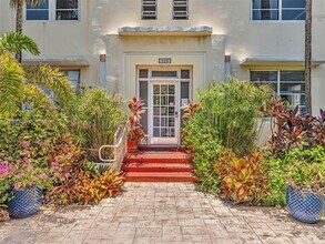 928 Euclid Ave in Miami Beach, FL - Building Photo - Building Photo