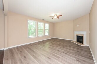 795 Westmoreland Ln NE in Lawrenceville, GA - Building Photo - Building Photo