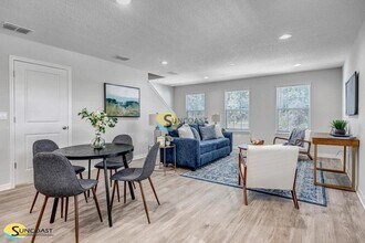 3821 SW 43rd Ct, Unit 104 in Ocala, FL - Foto de edificio - Building Photo
