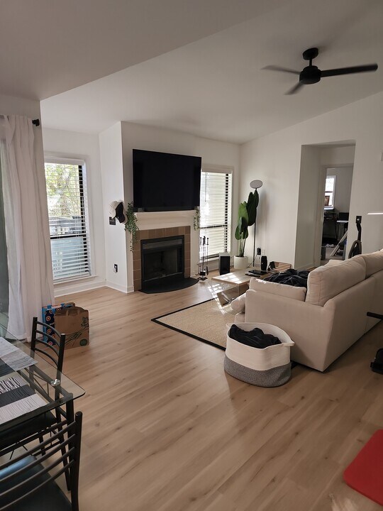 448 Deerwood St, Unit 8F in Columbia, SC - Building Photo