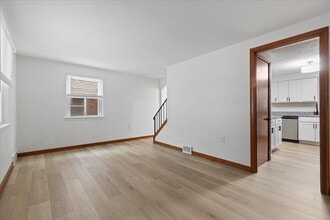 3209 Glendale Ave in Pittsburgh, PA - Foto de edificio - Building Photo