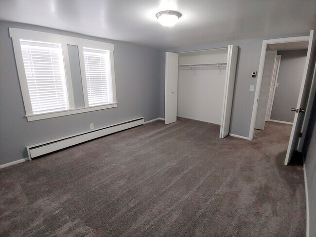 3665 S 5200 W-Unit -B in West Valley City, UT - Foto de edificio - Building Photo