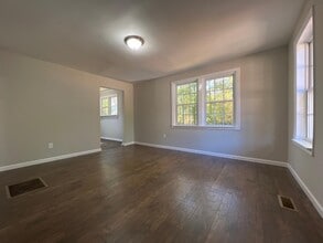 11 Miller St in Greenville, SC - Building Photo - Building Photo