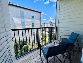 14515 Star Water Rd in Kissimmee, FL - Foto de edificio - Building Photo