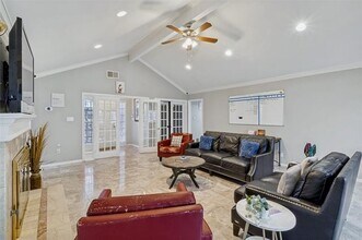 3024 Encino Dr in Dallas, TX - Building Photo - Building Photo