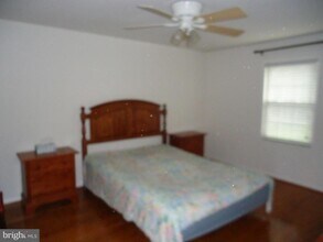 6011 Heathwick Ct in Burke, VA - Building Photo - Building Photo
