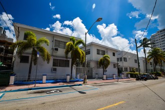 1935 Park Ave in Miami Beach, FL - Building Photo - Building Photo