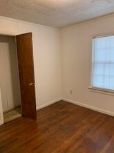108 Pine St, Unit 8 in Carrboro, NC - Building Photo - Building Photo