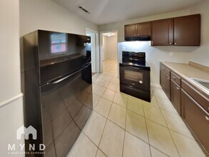1200 Daniel Dr in Midfield, AL - Building Photo - Building Photo