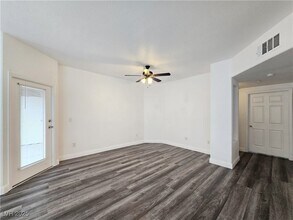 833 Aspen Peak Loop, Unit 711 in Henderson, NV - Building Photo - Building Photo